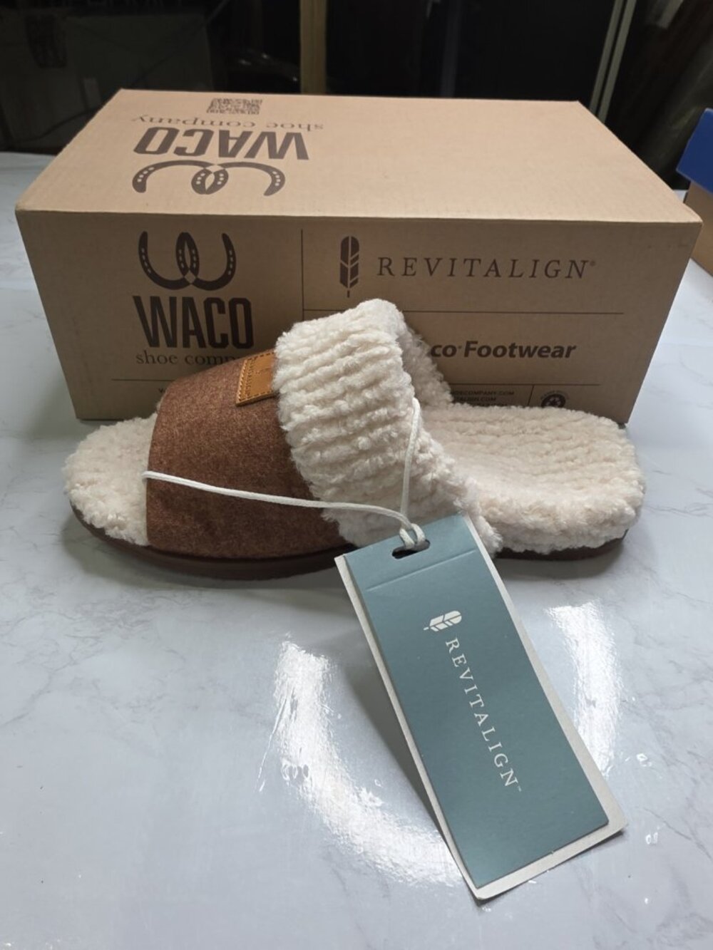 Revitalign Juniper Orthotic Slippers Women’s Size 6D Brown Sherpa NWT. WL61